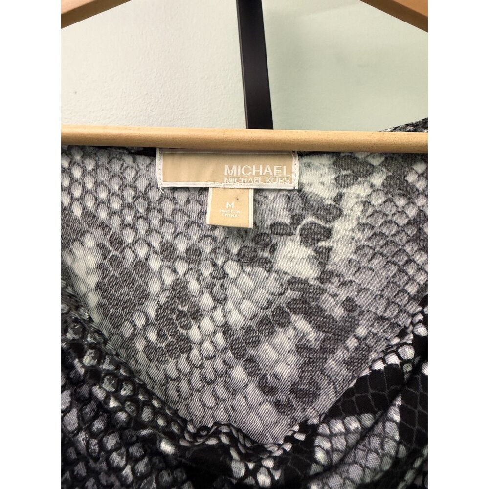 Michael Kors Snake Print Ruched Side Tunic Top Medium Gray Black 3/4 Sleeve - Picture 3 of 8